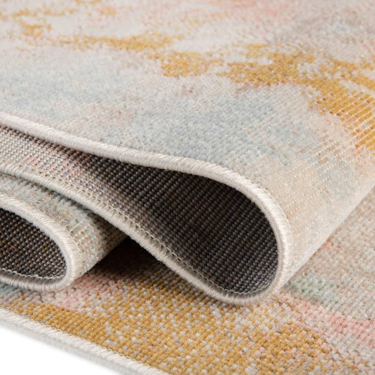 Detail image of 2' x 6' Lotus Runner Rug