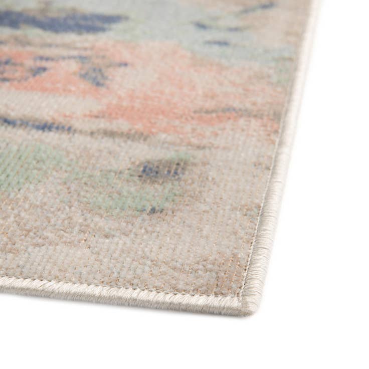 Detail image of 2' x 6' Lotus Runner Rug