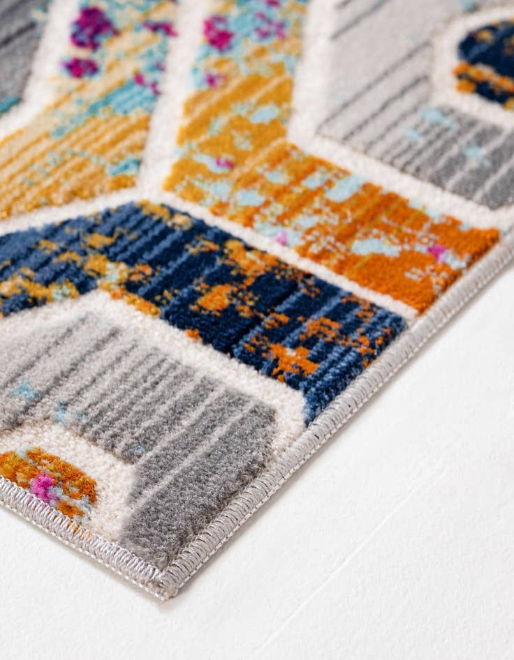 Detail image of 2' x 6' Malibu Runner Rug