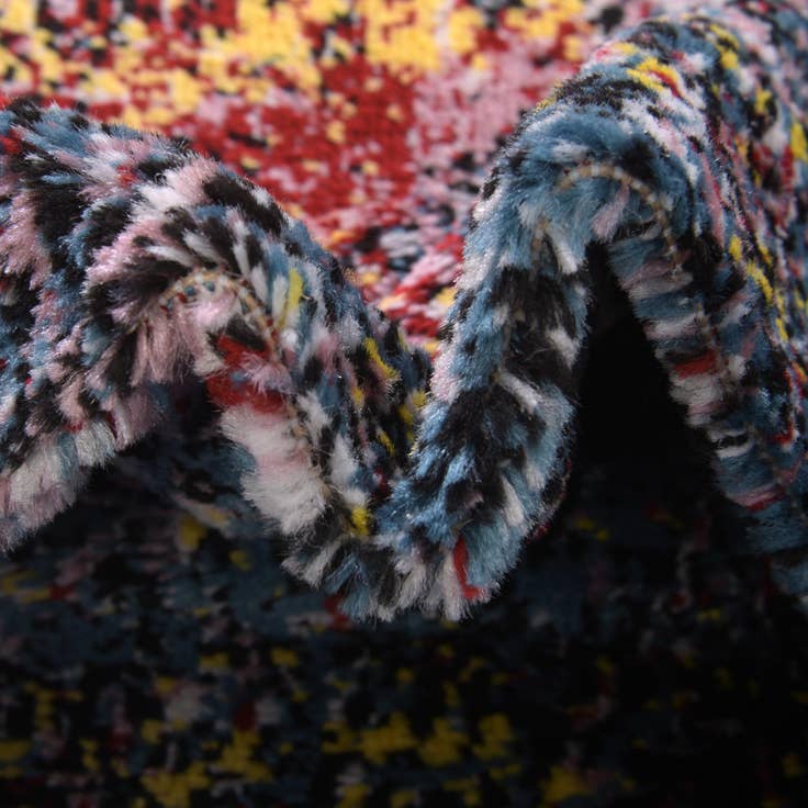 Detail image of 2' x 6' 7 Metropolis Runner Rug