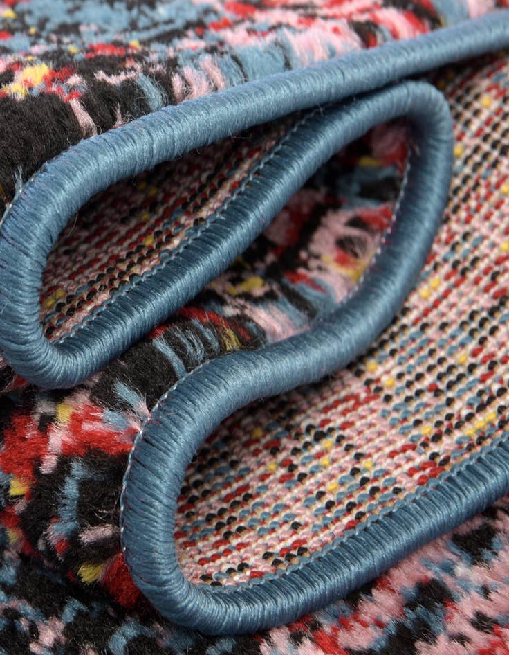 Detail image of 2' x 6' 7 Metropolis Runner Rug