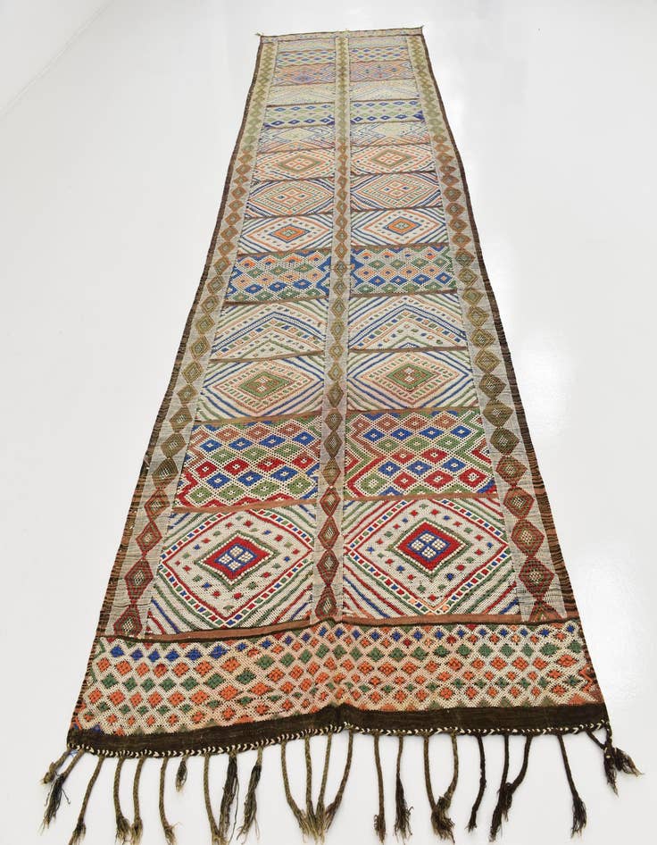 Detail image of 5' 10 x 14' 10  Hand Knotted Moroccan Wool Runner Rug