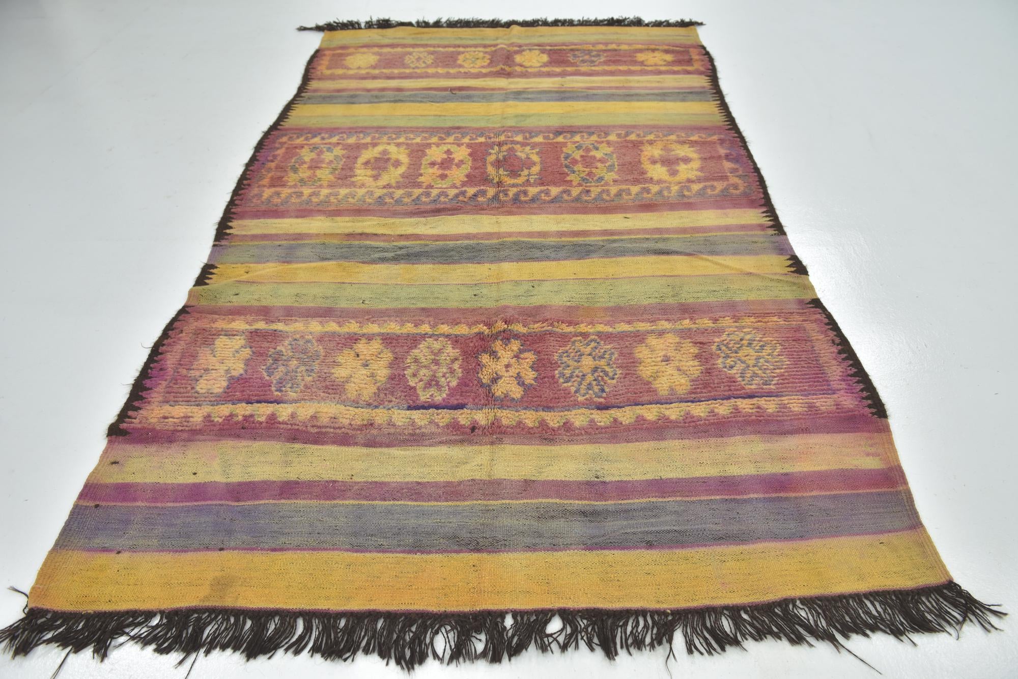 5' 9 x 10' Hand Knotted Moroccan Wool Runner Rug