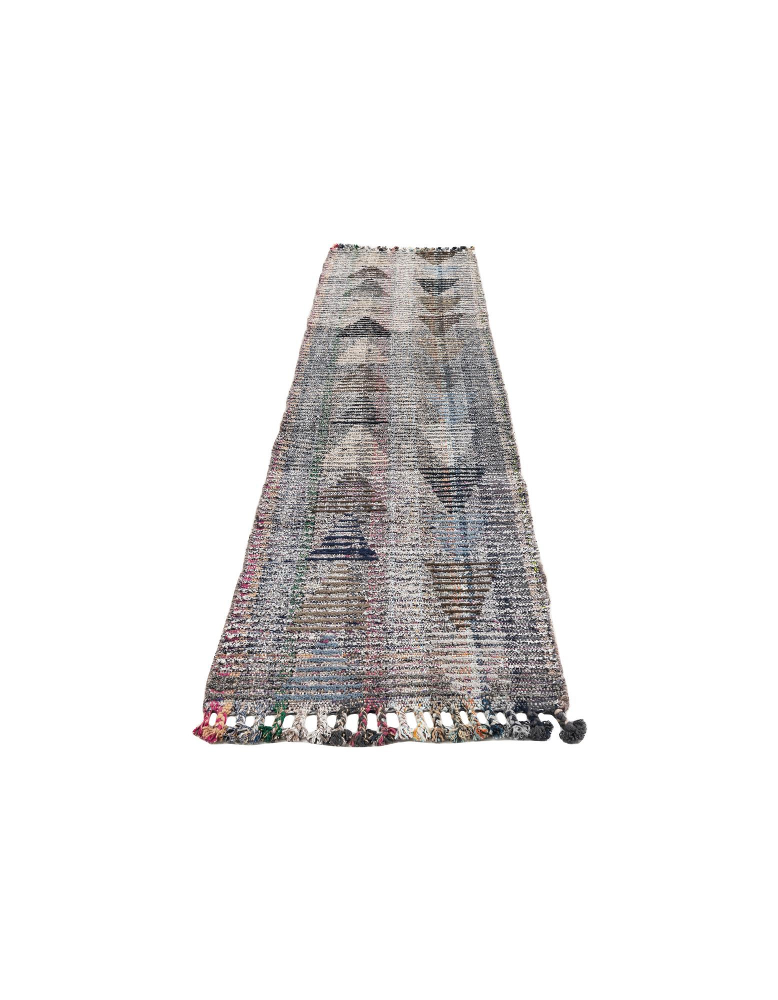 2' 6 x 9' 5 Hand Knotted Moroccan Wool Runner Rug