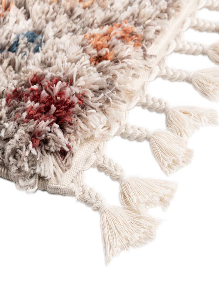 Detail image of 2' x 5' Morocco Runner Rug