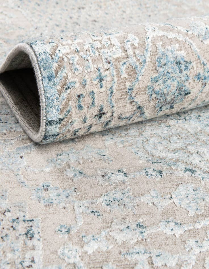 Detail image of 2' 7 x 8' Noble Runner Rug