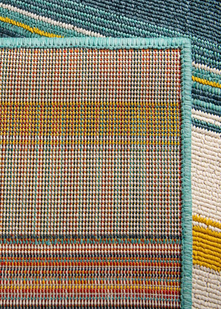 2' 7 x 12' Easy-Clean Border Indoor / Outdoor Runner Rug