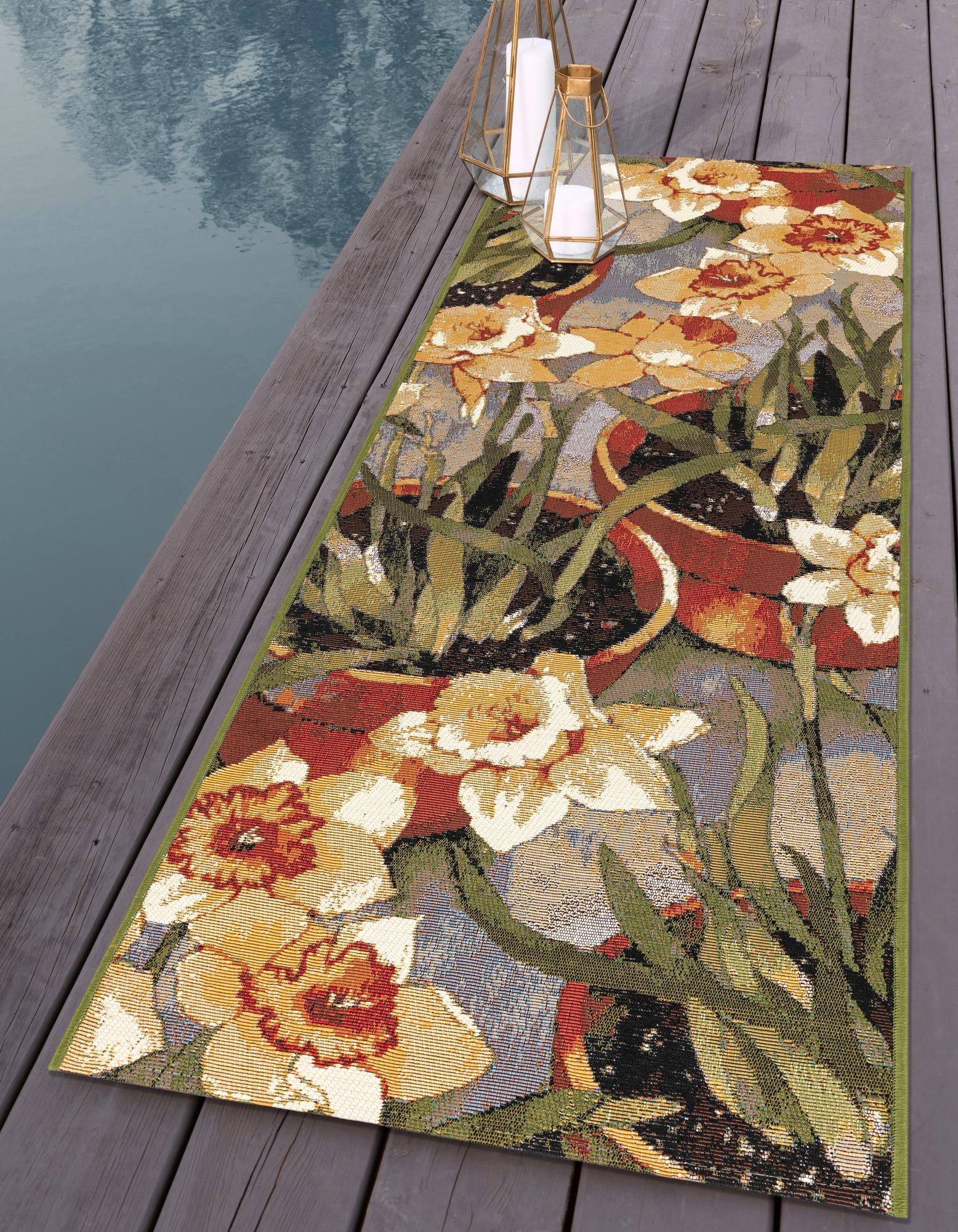 2' x 5' Easy-Clean Botanical Indoor / Outdoor Runner Rug