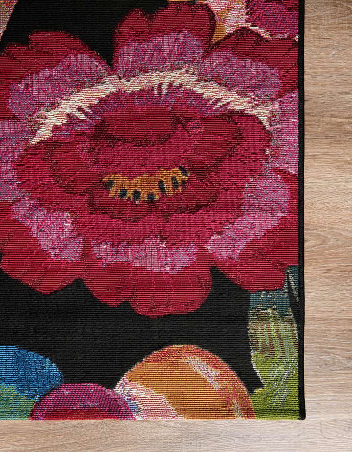 2' x 6' Easy-Clean Botanical Indoor / Outdoor Runner Rug