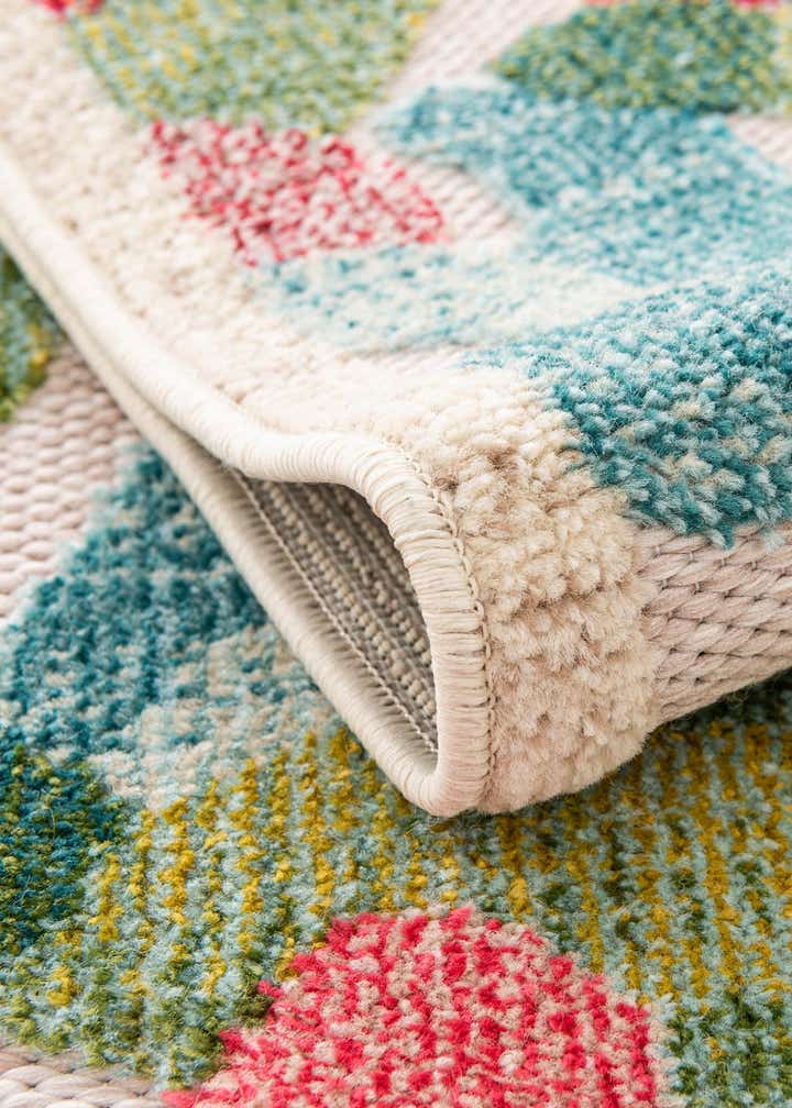 2' x 8' Easy-Clean Casablanca Indoor / Outdoor Runner Rug