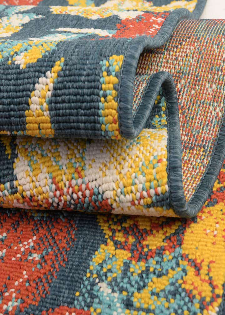 2' 7 x 10' Easy-Clean Coastal Indoor / Outdoor Runner Rug
