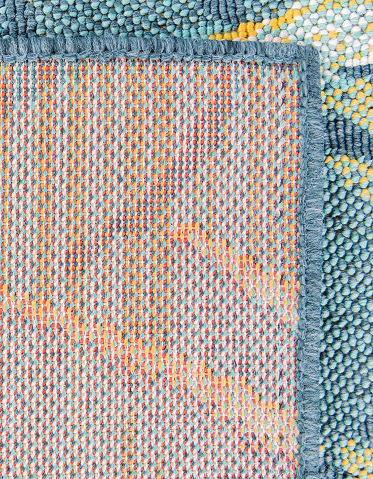 Detail image of 2' 7 x 12' Easy-Clean Coastal Indoor / Outdoor Runner Rug