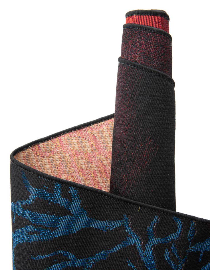 Detail image of 2' x 6' Easy-Clean Coastal Indoor / Outdoor Runner Rug