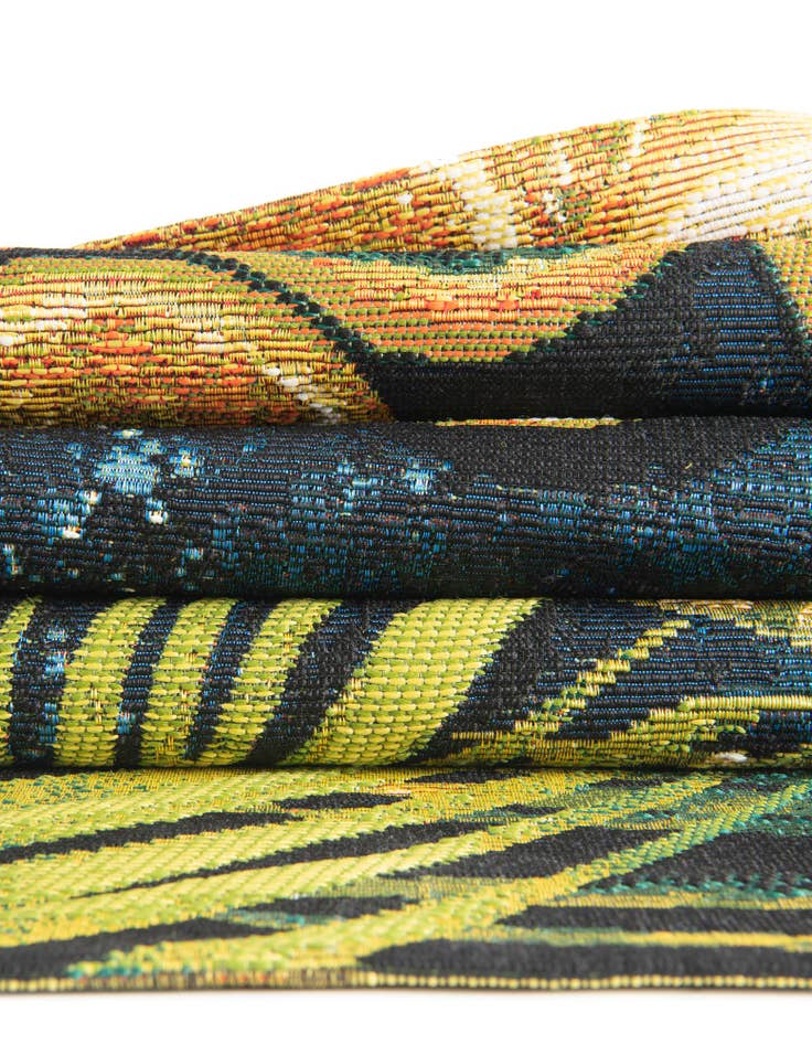 Detail image of 2' x 6'  Washable Coastal Indoor / Outdoor Runner Rug