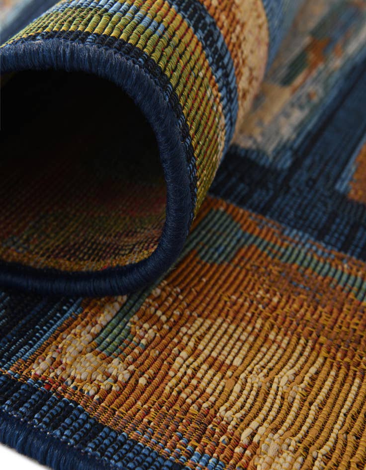 Detail image of 2' 7 x 12' Easy-Clean Modern Indoor / Outdoor Runner Rug
