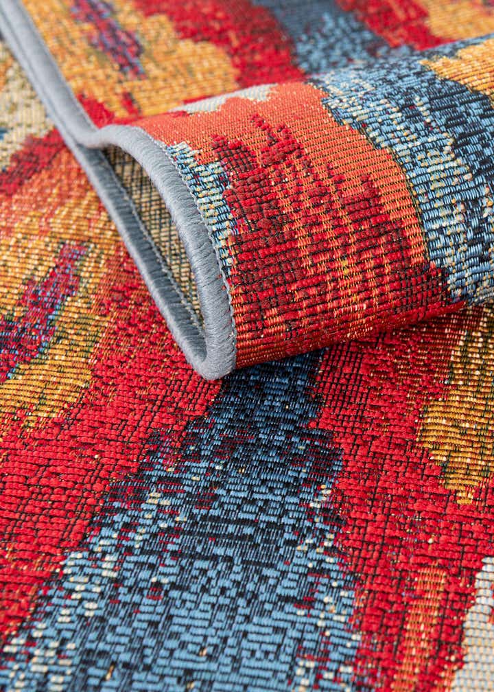 2' 7 x 10' Easy-Clean Modern Indoor / Outdoor Runner Rug
