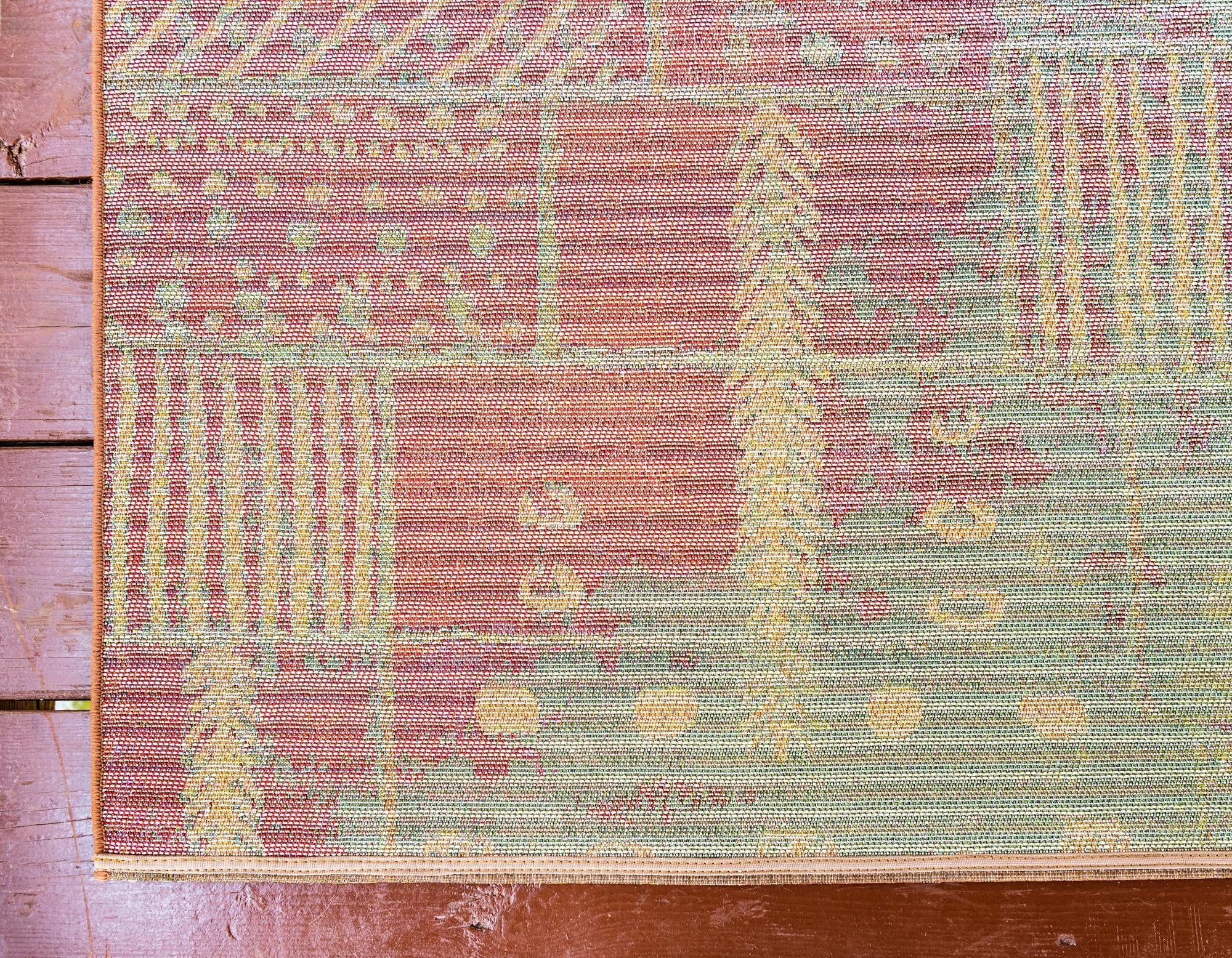 2' 7 x 10' Easy-Clean Modern Indoor / Outdoor Runner Rug