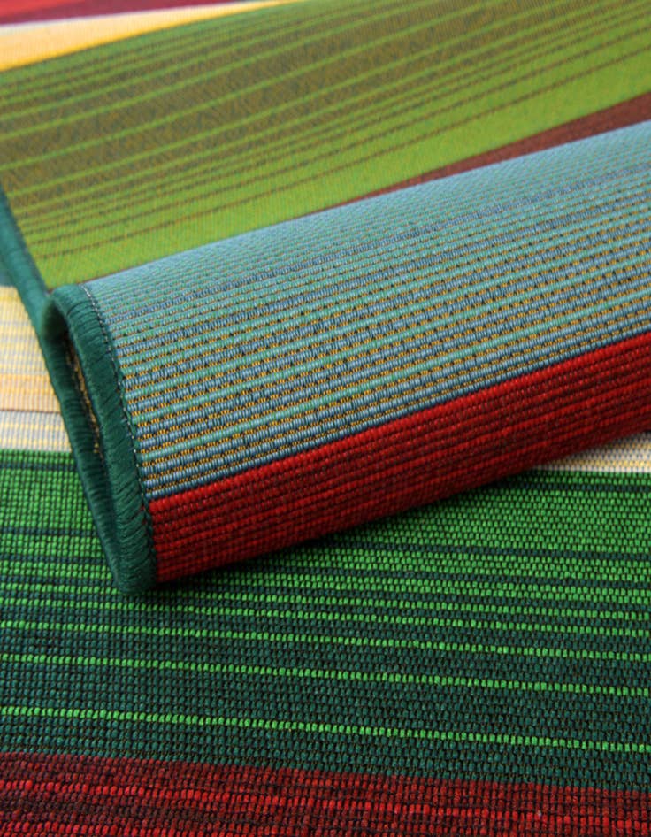 Detail image of 2' x 4' Easy-Clean Modern Indoor / Outdoor Runner Rug