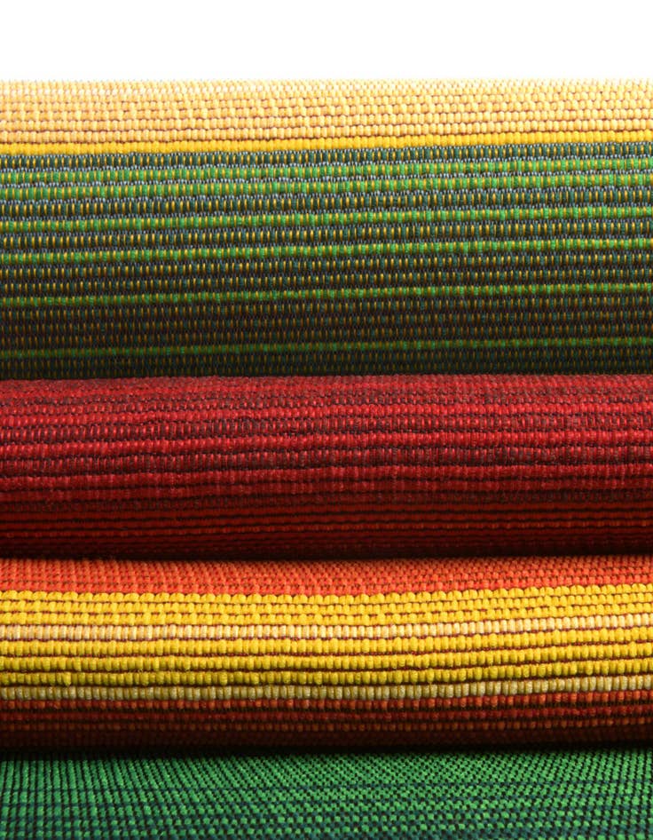 Detail image of 2' 7 x 5' 3 Easy-Clean Modern Indoor / Outdoor Runner Rug
