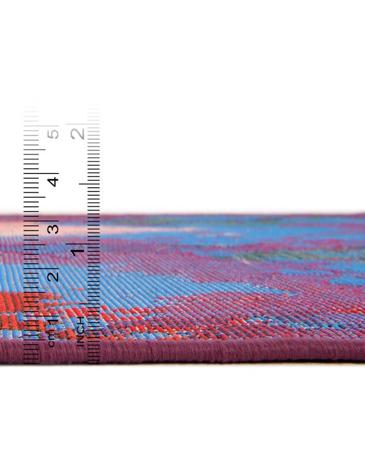 Detail image of 2' 7 x 5' 3 Easy-Clean Modern Indoor / Outdoor Runner Rug