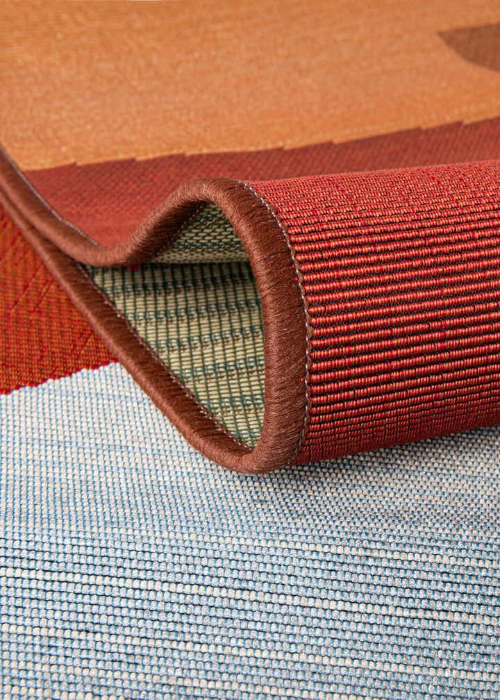 2' x 5' Easy-Clean Modern Indoor / Outdoor Runner Rug