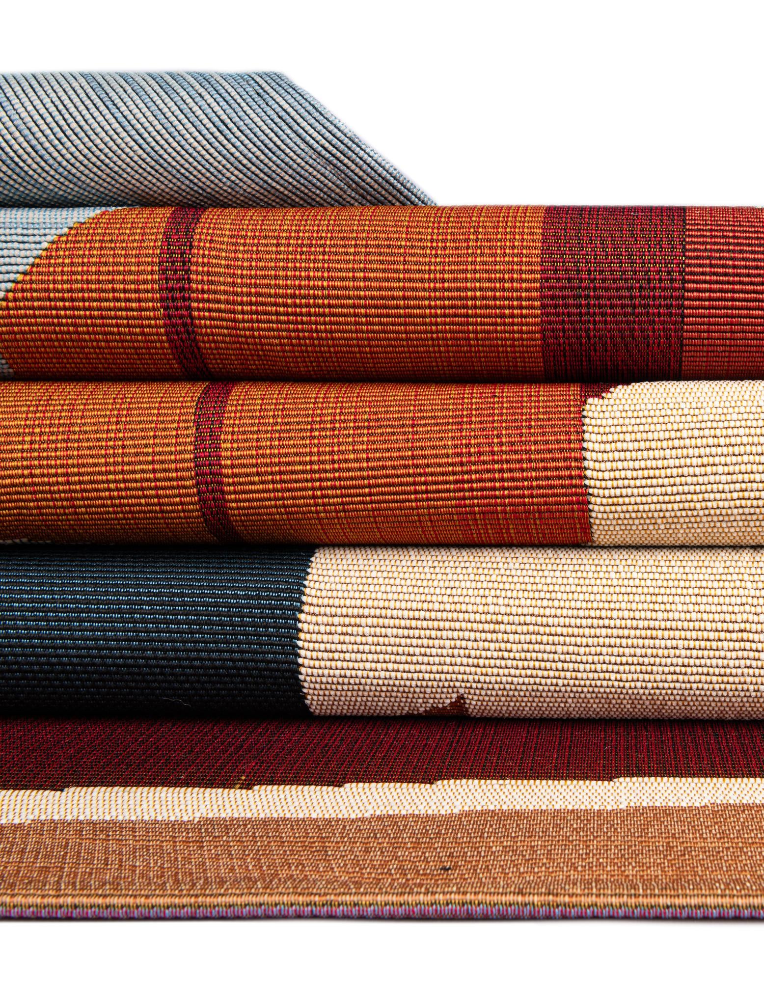 2' 7 x 12' Easy-Clean Modern Indoor / Outdoor Runner Rug