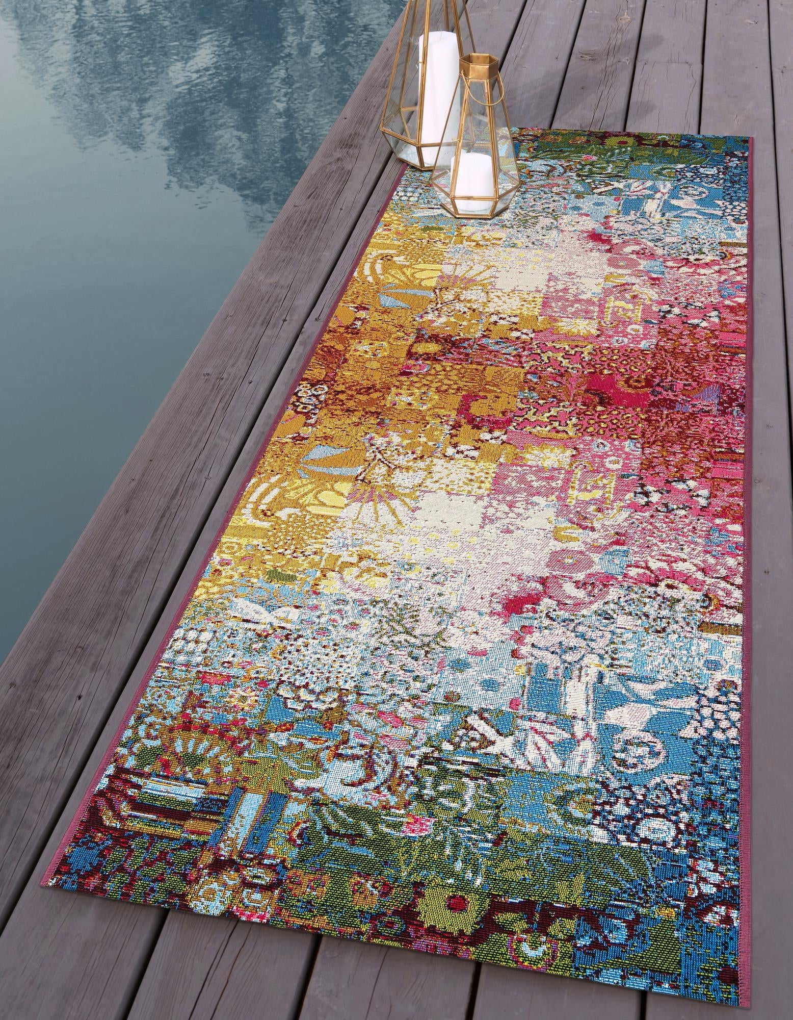 2' x 8' Easy-Clean Modern Indoor / Outdoor Runner Rug