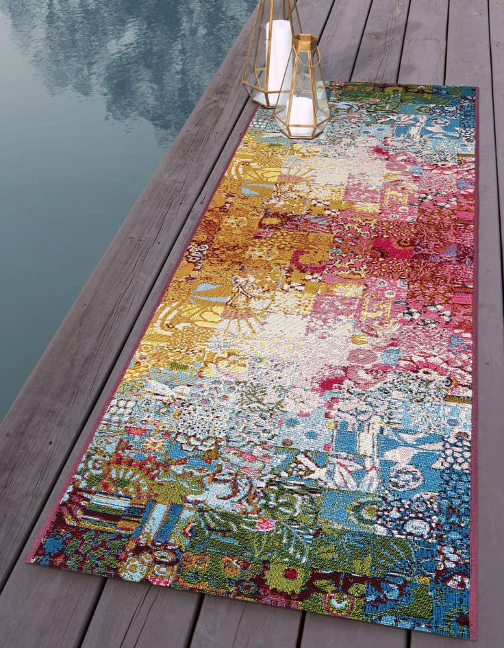 Detail image of 2' 7 x 10'  Washable Modern Indoor / Outdoor Runner Rug