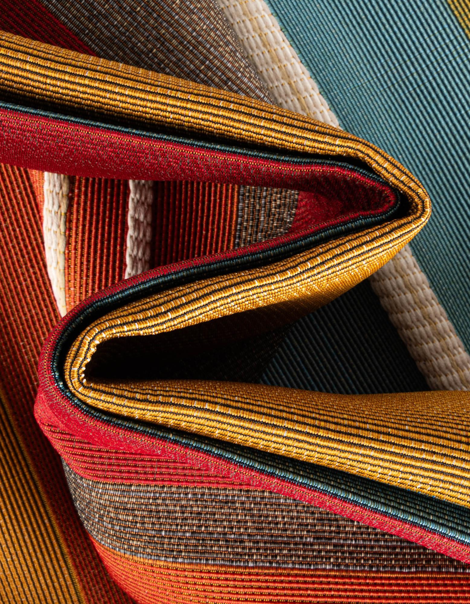 2' 7 x 10'  Washable Modern Indoor / Outdoor Runner Rug