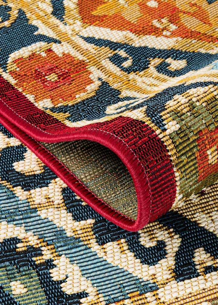 2' 7 x 10' Easy-Clean Modern Indoor / Outdoor Runner Rug