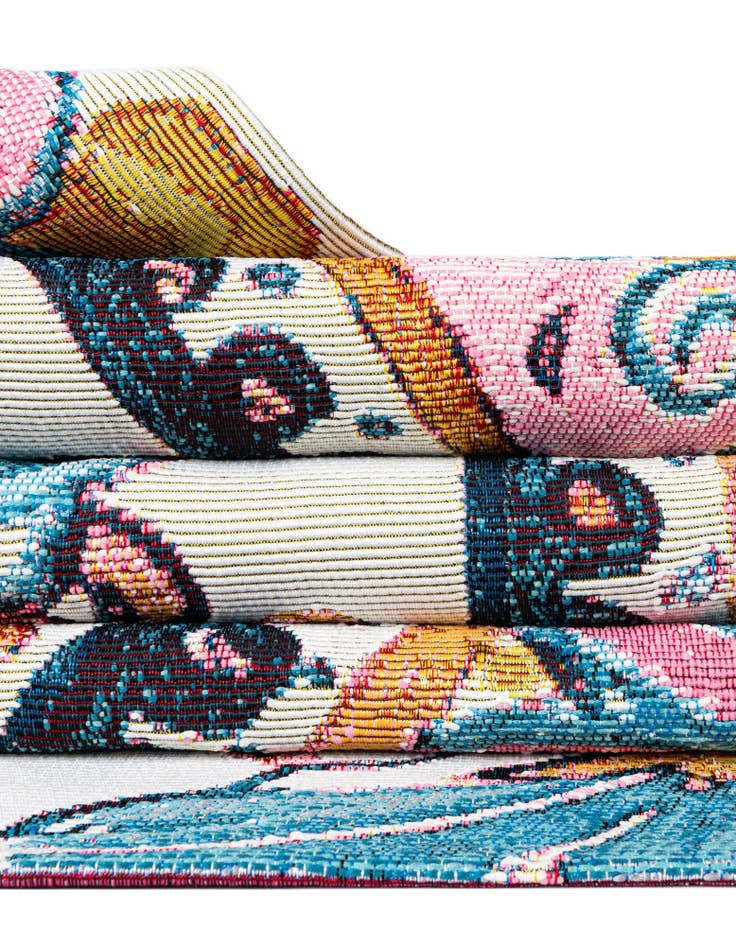 Detail image of 2' x 6'  Washable Traditional Indoor / Outdoor Runner Rug