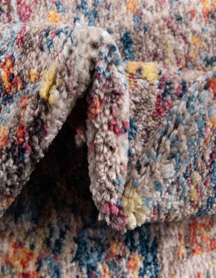 Detail image of 2' x 7' 10 Prism Runner Rug