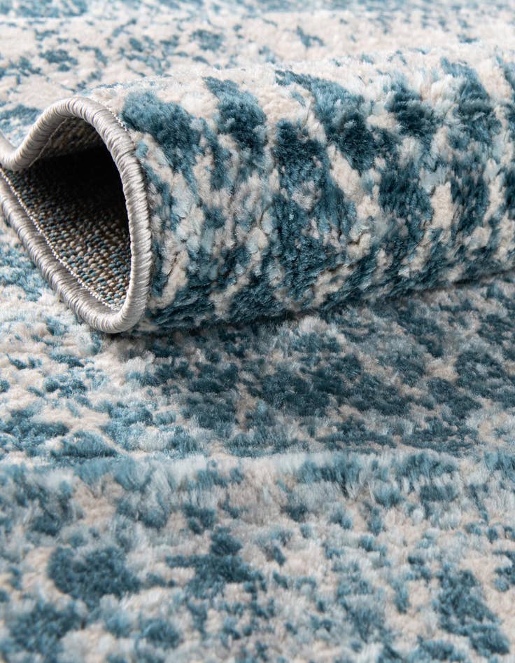 Detail image of 2' x 7' 10 Prism Runner Rug