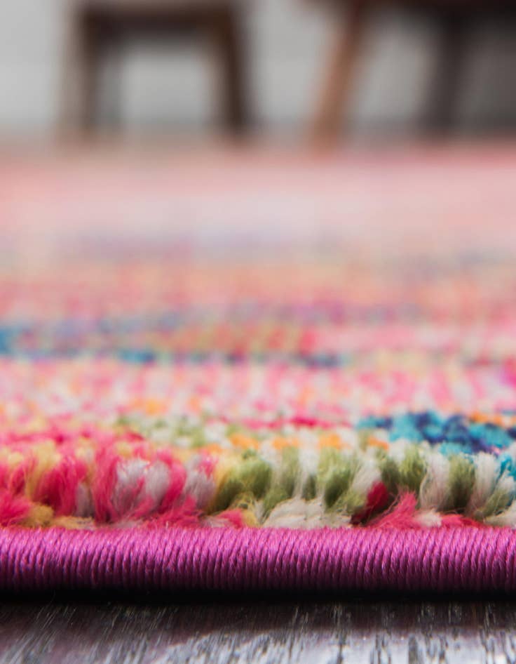 Detail image of 2' 2 x 6' 9  Washable Santa Fe Runner Rug