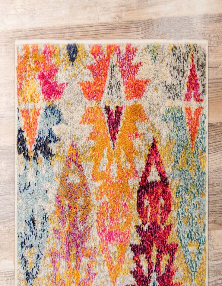 Detail image of 2' 7 x 10' Washable Santa Fe Runner Rug