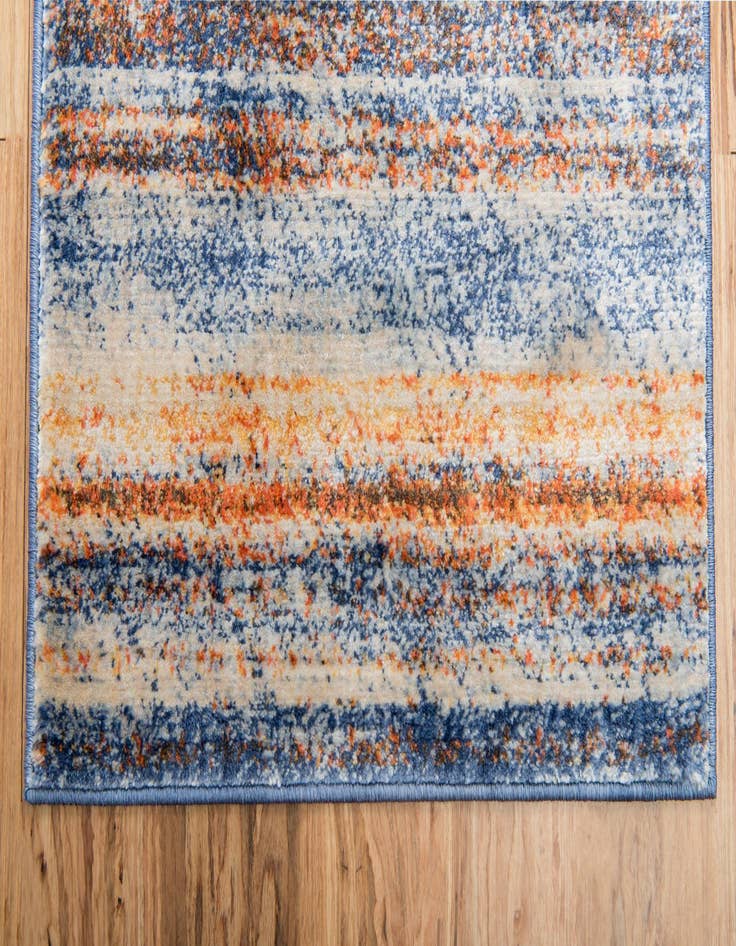 Detail image of 2' 2 x 6' Solaris Runner Rug
