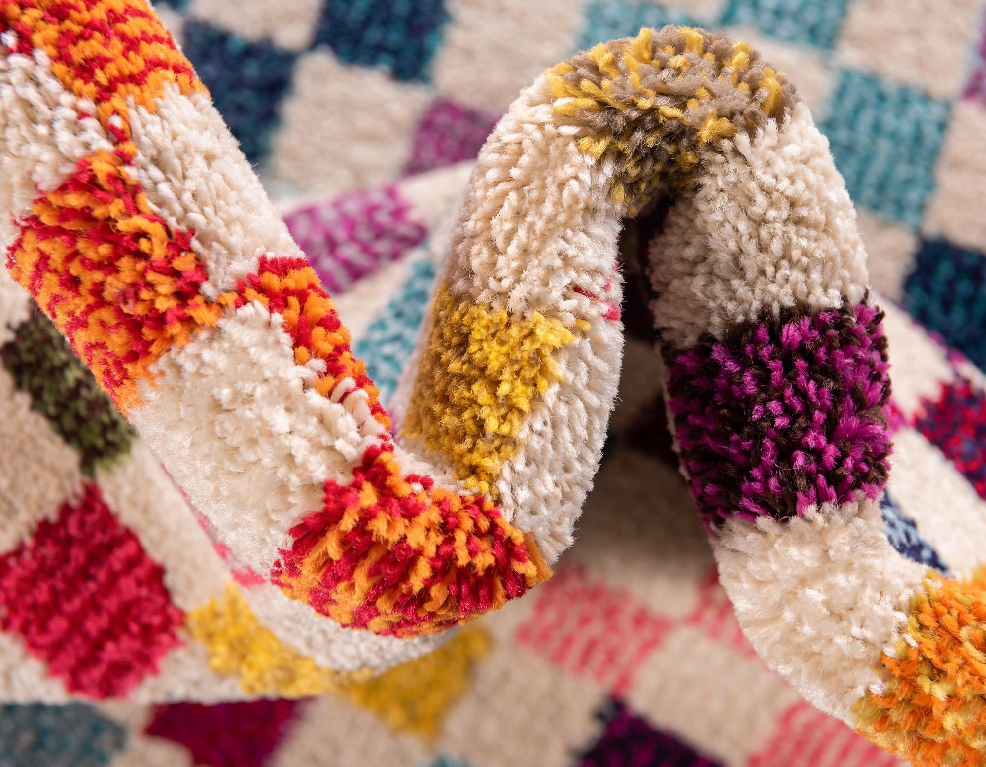 2' 7 x 10' Washable Theia Runner Rug