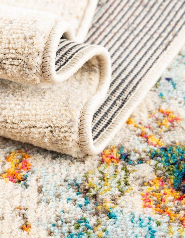 Detail image of 2' 2 x 6' 9 Washable Theia Runner Rug