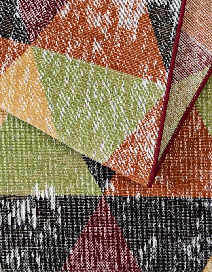 Detail image of 2' x 6' Valencia Runner Rug