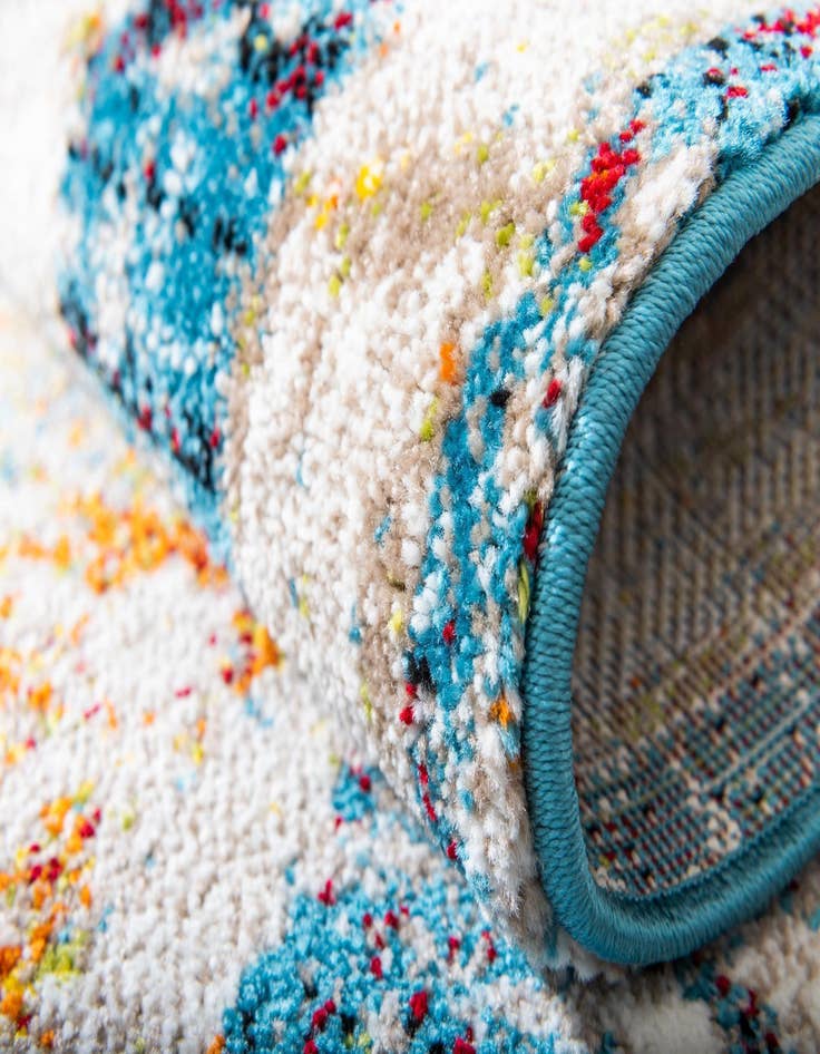 Detail image of 2' 7 x 12' Veneto Runner Rug