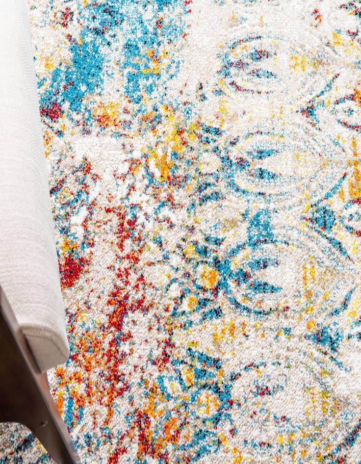 Detail image of 2' x 6' Veneto Runner Rug