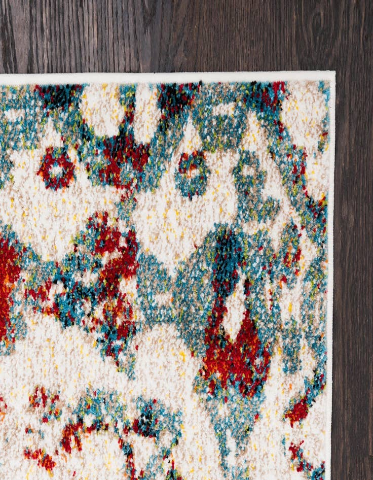Detail image of 2' x 6' Venice Runner Rug