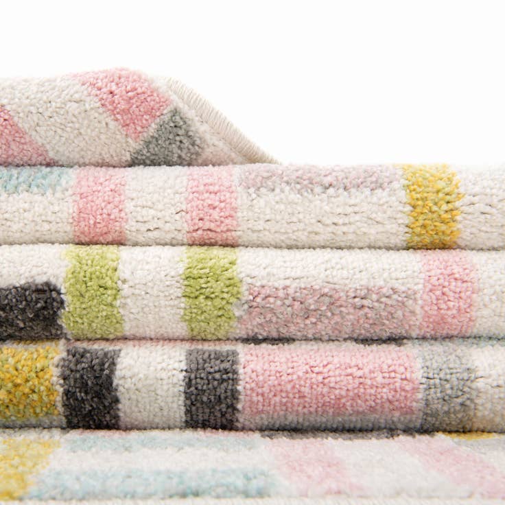 Detail image of 2' 2 x 6' Checkered Whimsy Kids Runner Rug