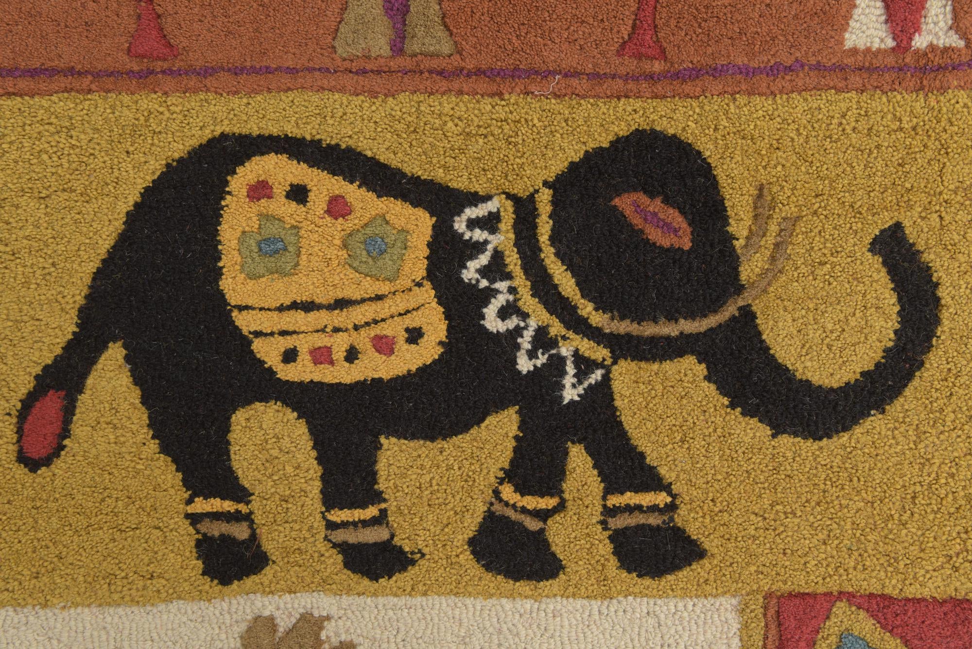 7' 8 x 9' 7 Agra Square Rug