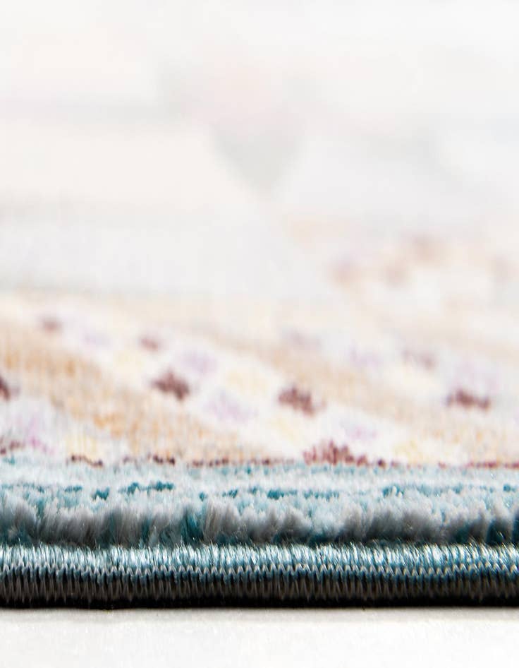 Detail image of 8' x 8' Alexis Square Rug