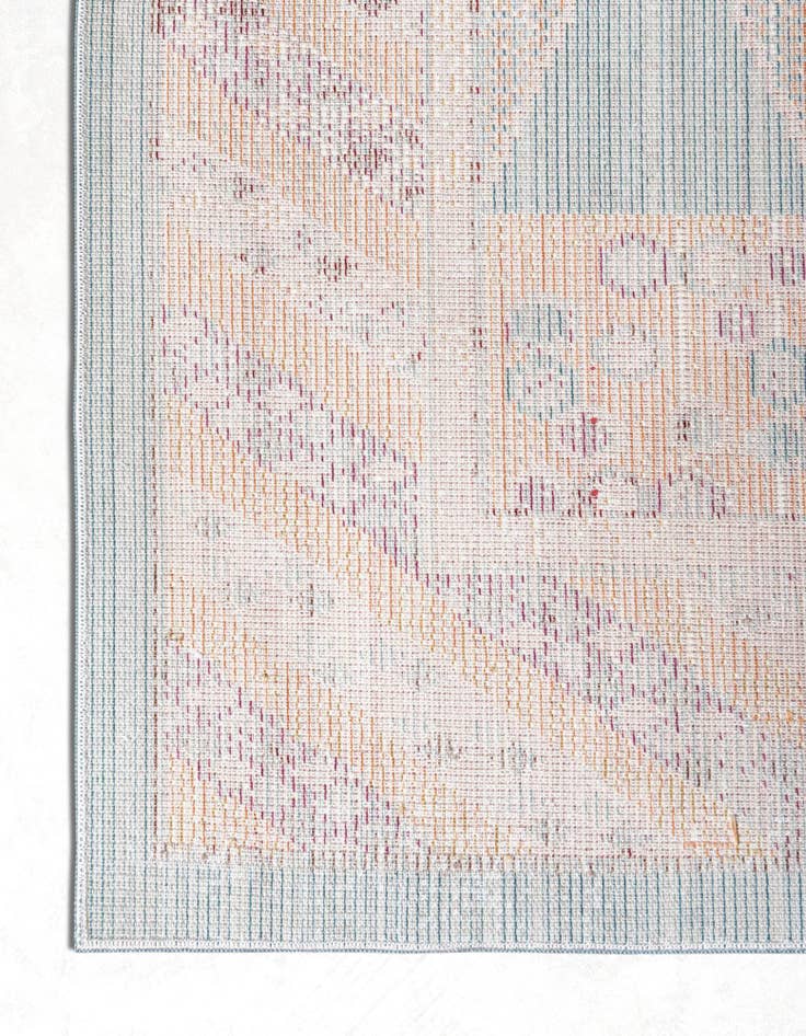 Detail image of 8' x 8' Alexis Square Rug