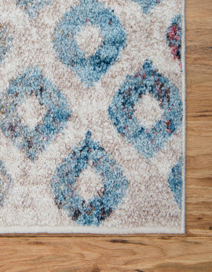 Detail image of 8' x 8' Andromeda Square Rug