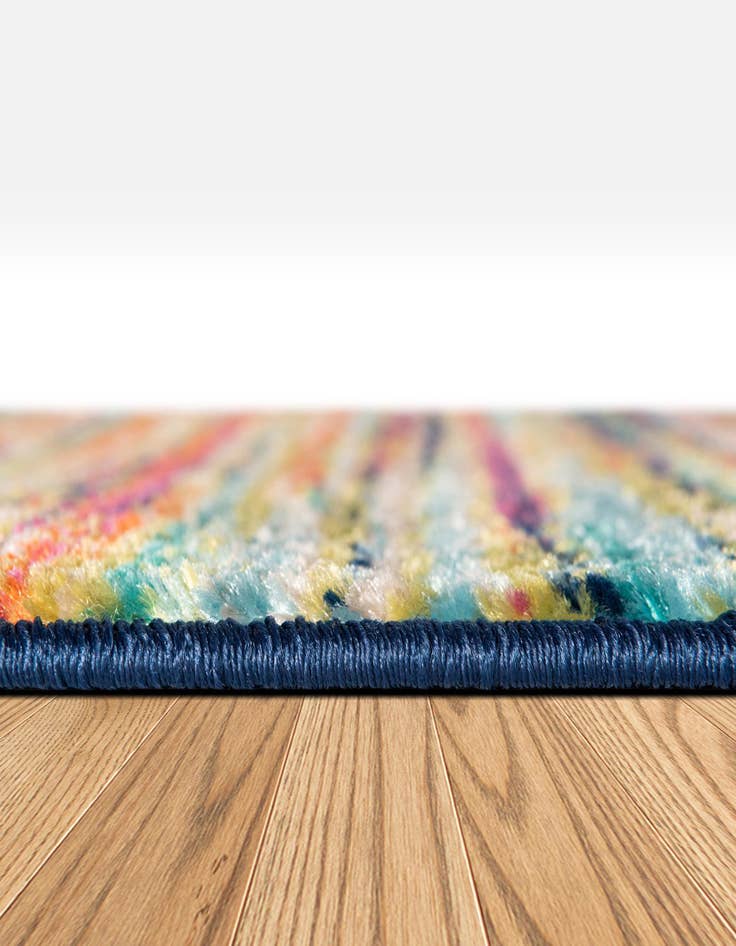 Detail image of 7' 10 x 7' 10 Azalea Square Rug