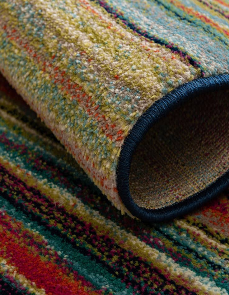 Detail image of 7' 10 x 7' 10 Azalea Square Rug