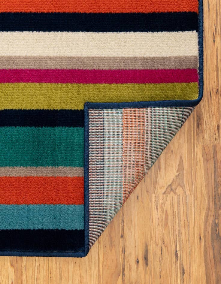 Detail image of 10' x 10' Azalea Square Rug